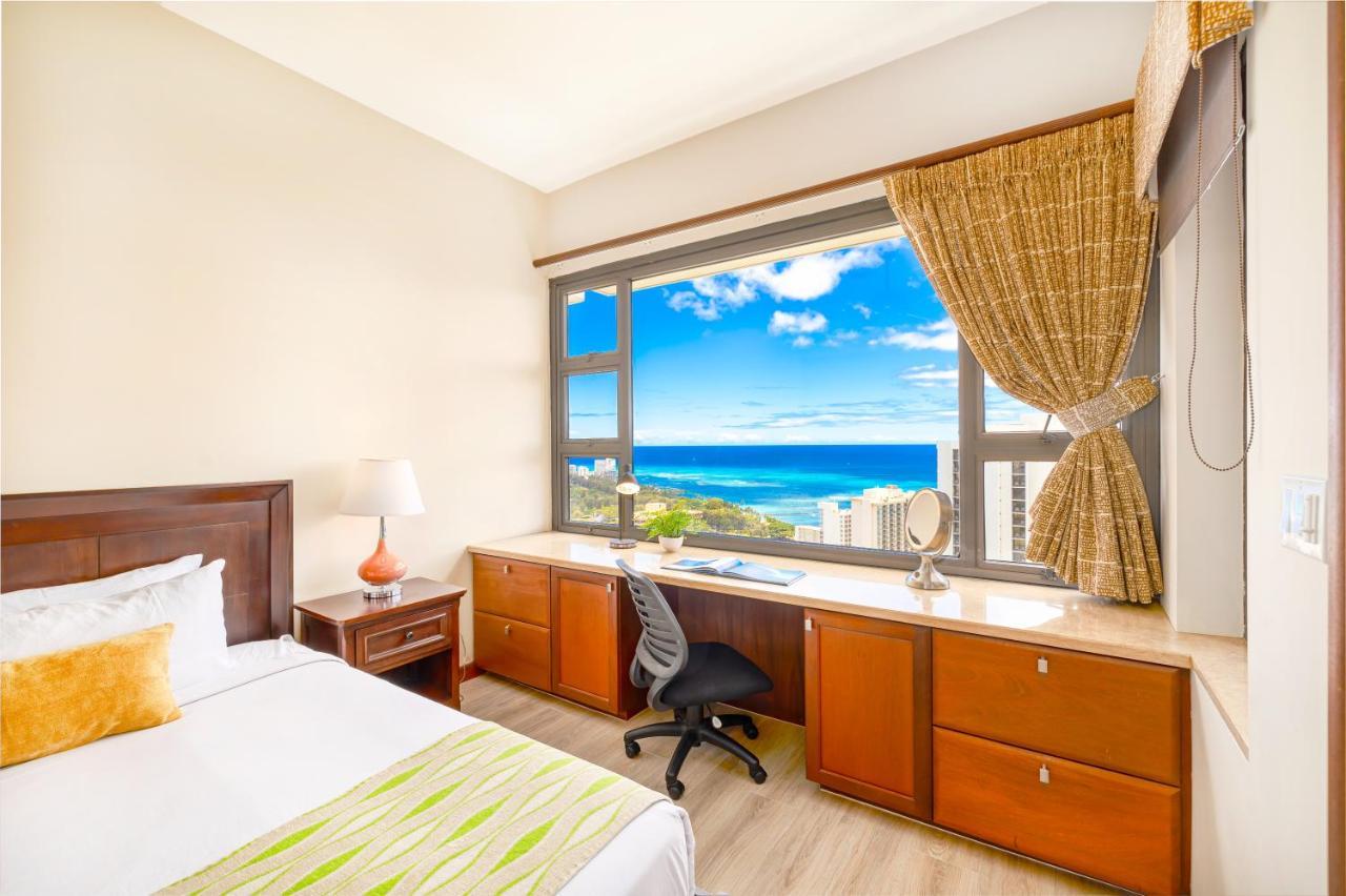 Апартаменты Upscale Penthouse With Ocean Views - Free Parking Гонолулу Экстерьер фото
